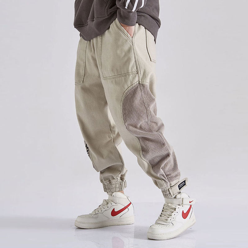 Japanische Herrenhose mit lockerer Passform und gespleißtem Design